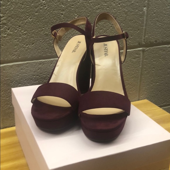 Maroon/Burgundy Heels/Sandals - Picture 2 of 3